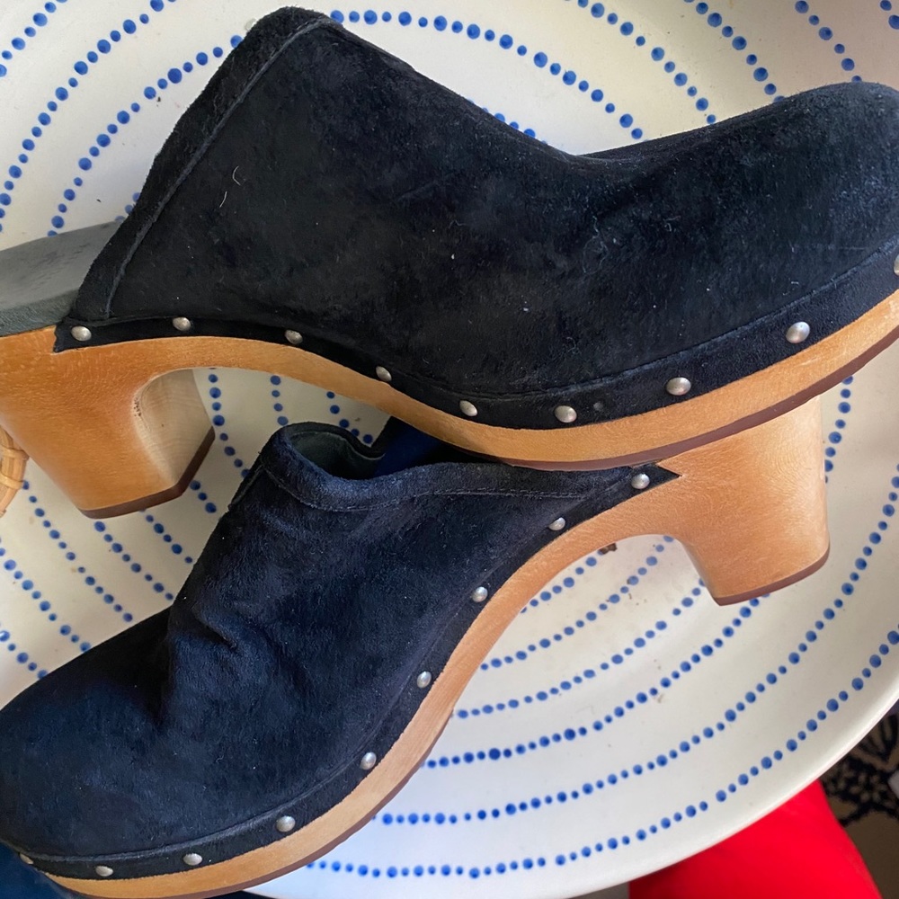 UGG Abbie Sherpa Sz 10  41 Suede Clog Mule Shoe